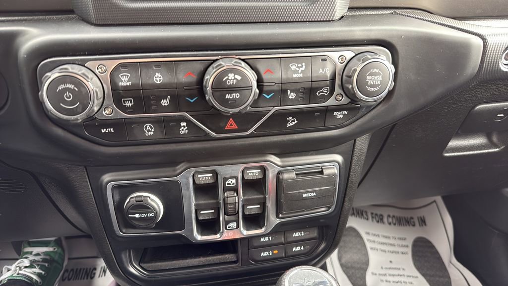 Used 2019 Jeep Wrangler Unlimited Sport S image 25