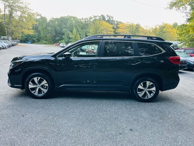 Used 2024 Subaru Ascent Premium w/ Convenience Package image 9