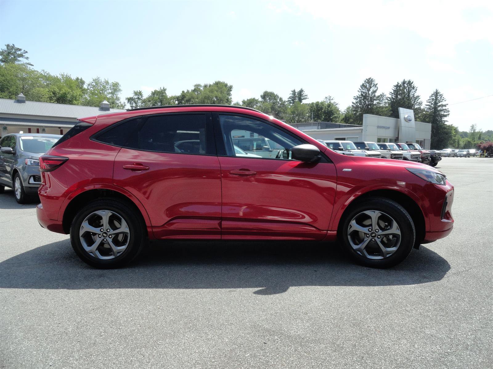 Used 2024 Ford Escape ST-Line AWD/4WD image 4