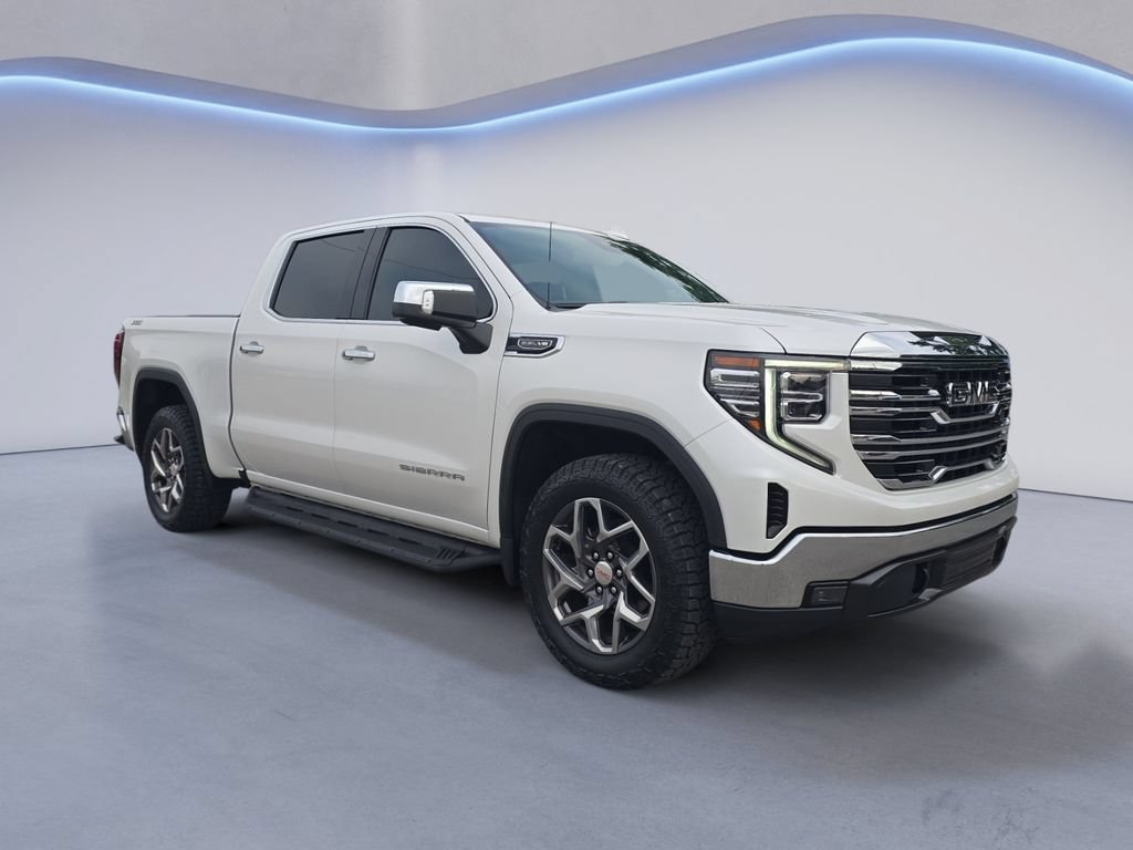 Used 2022 GMC Sierra 1500 SLT w/ SLT Convenience Package AWD/4WD image 8