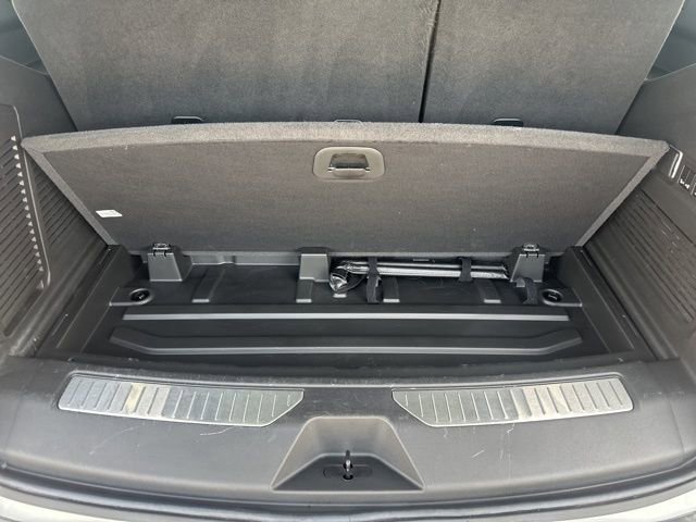 Used 2023 GMC Yukon Denali w/ Denali Reserve Package image 31