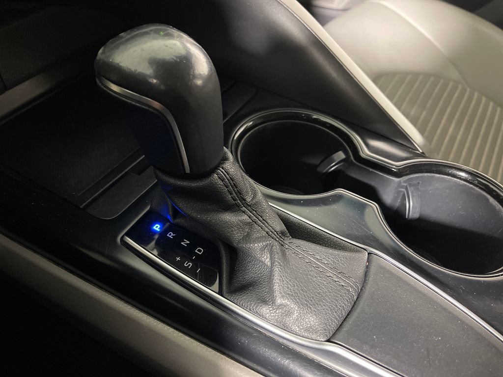 Certified 2020 Toyota Camry SE FWD image 22