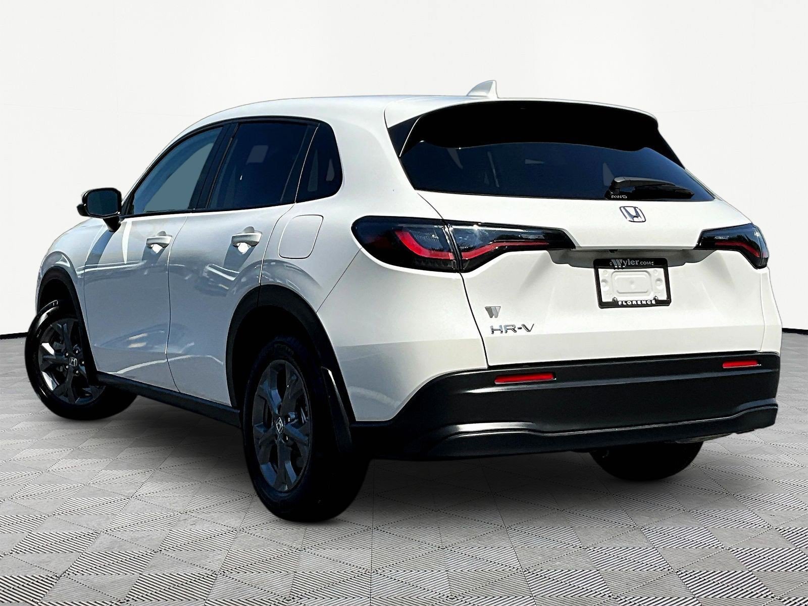 Certified 2026 Honda HR-V LX image 4