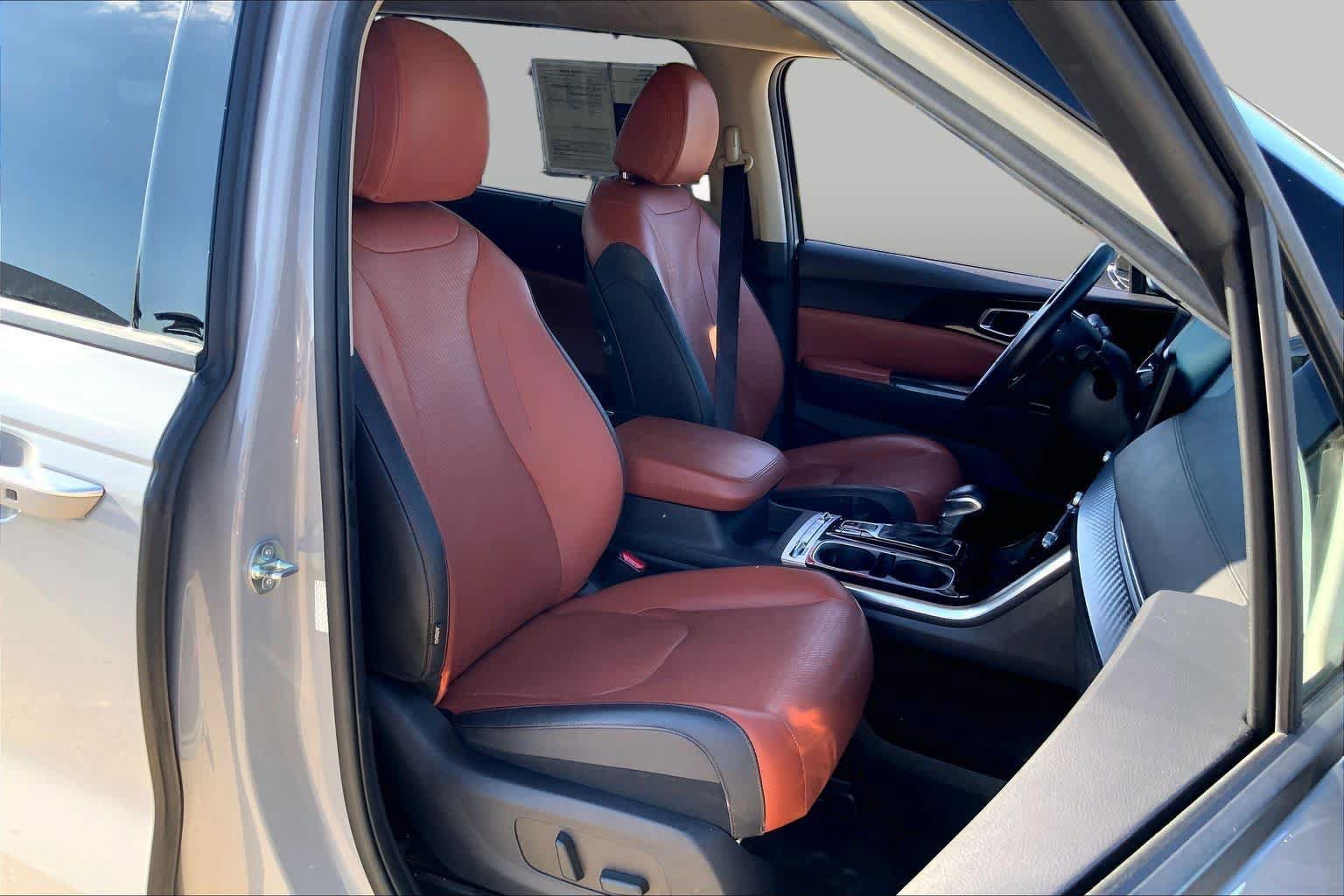 Used 2024 Kia Carnival SX Prestige FWD image 9