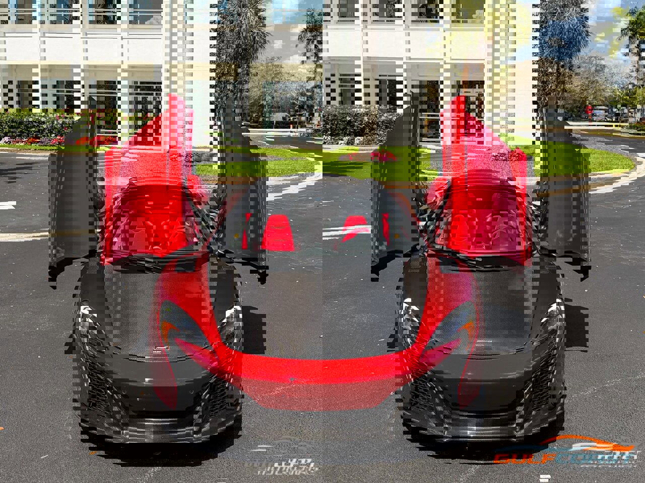 Used 2015 McLaren 650S Spider image 5