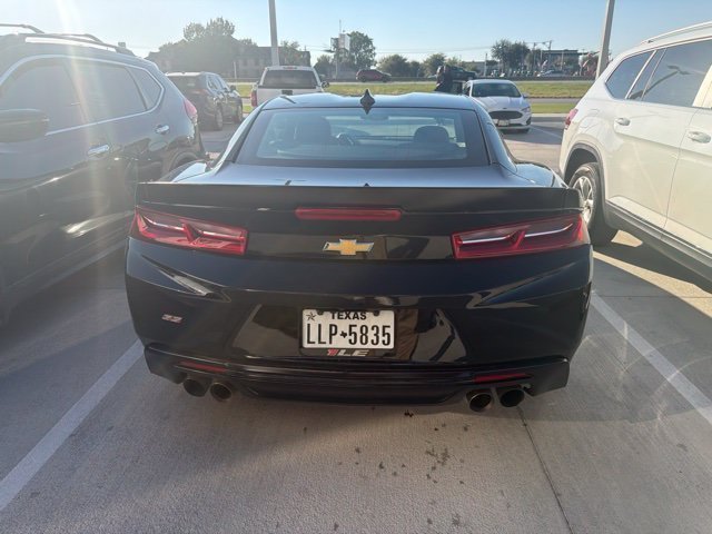 Used 2018 Chevrolet Camaro SS RWD image 7