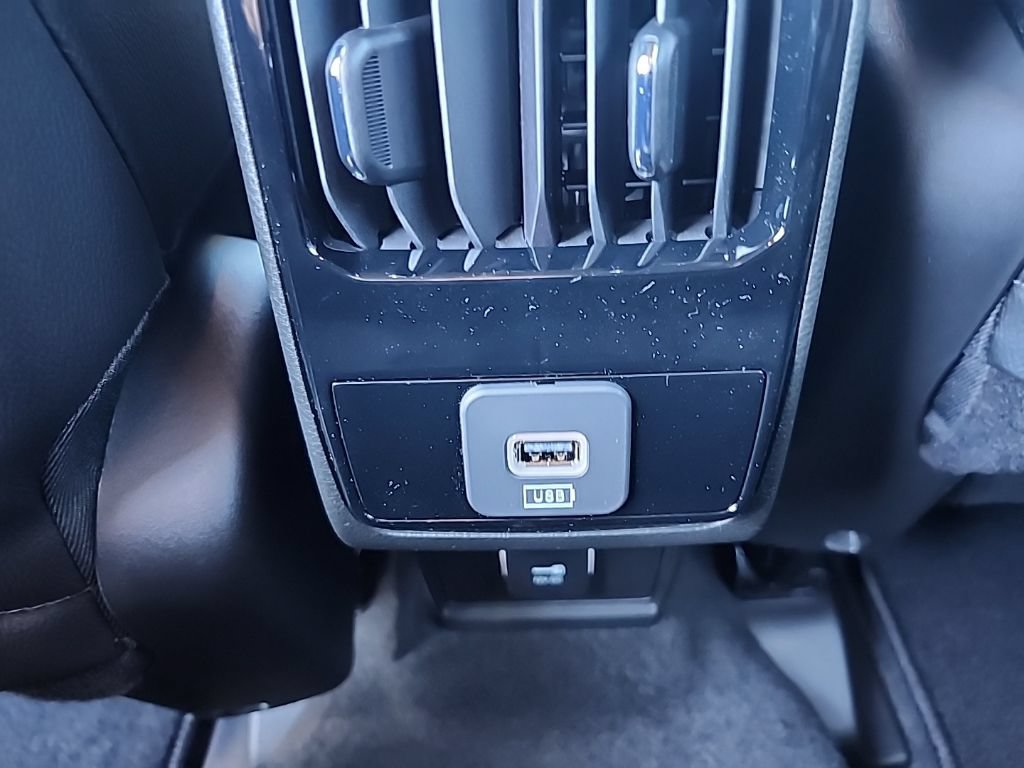 New 2026 Jeep Compass Latitude AWD/4WD image 24