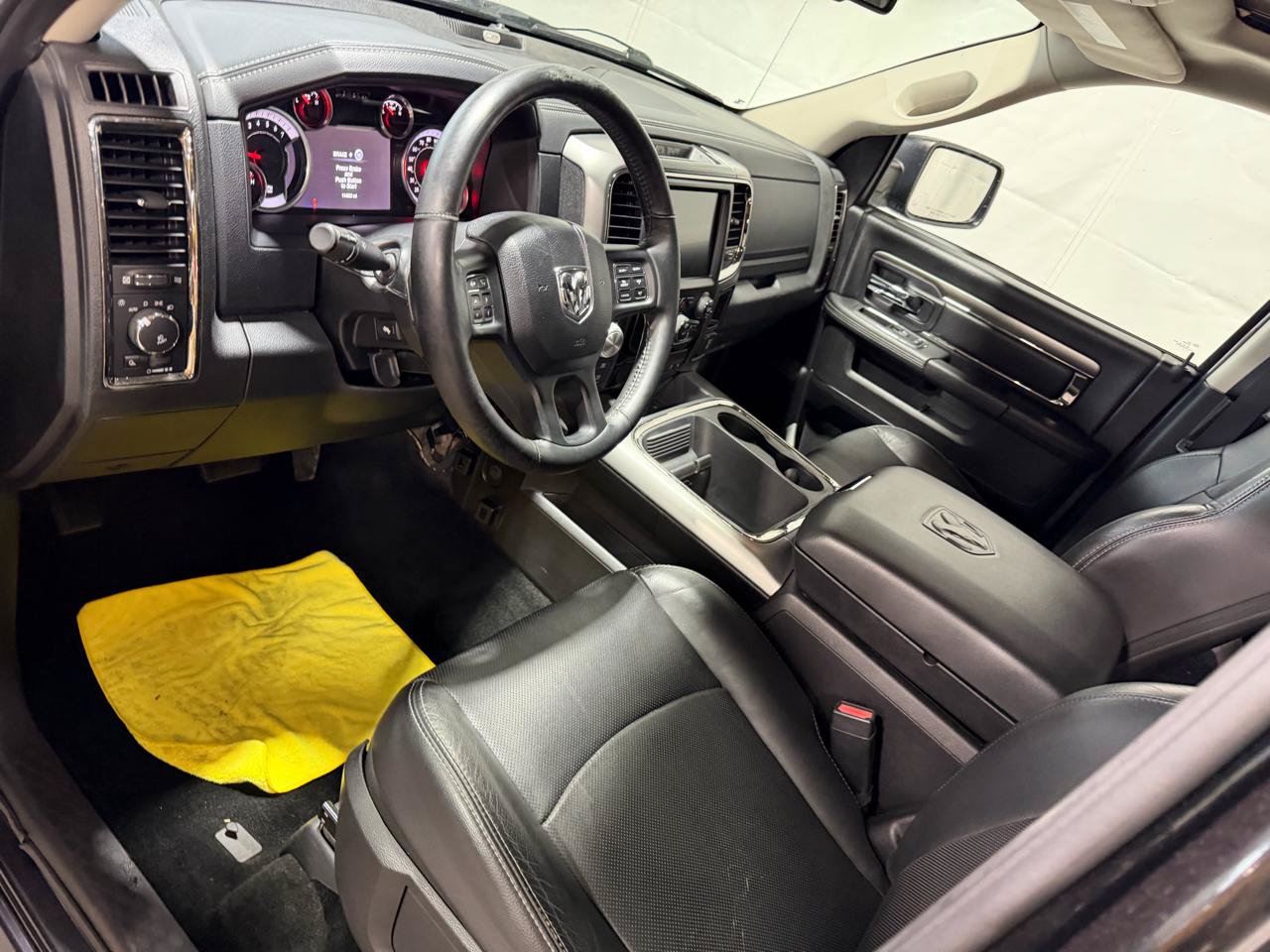 Used 2015 RAM 1500 Sport w/ Black Ram 1500 Sport Group AWD/4WD image 25