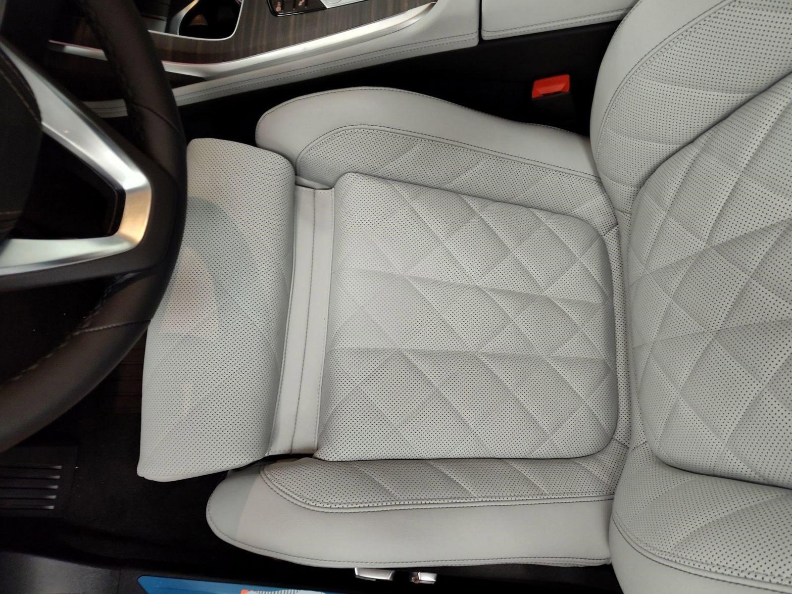 Used 2026 BMW X7 xDrive40i image 18