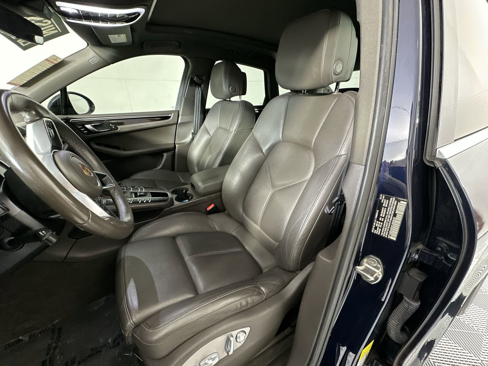 Used 2019 Porsche Macan S image 11