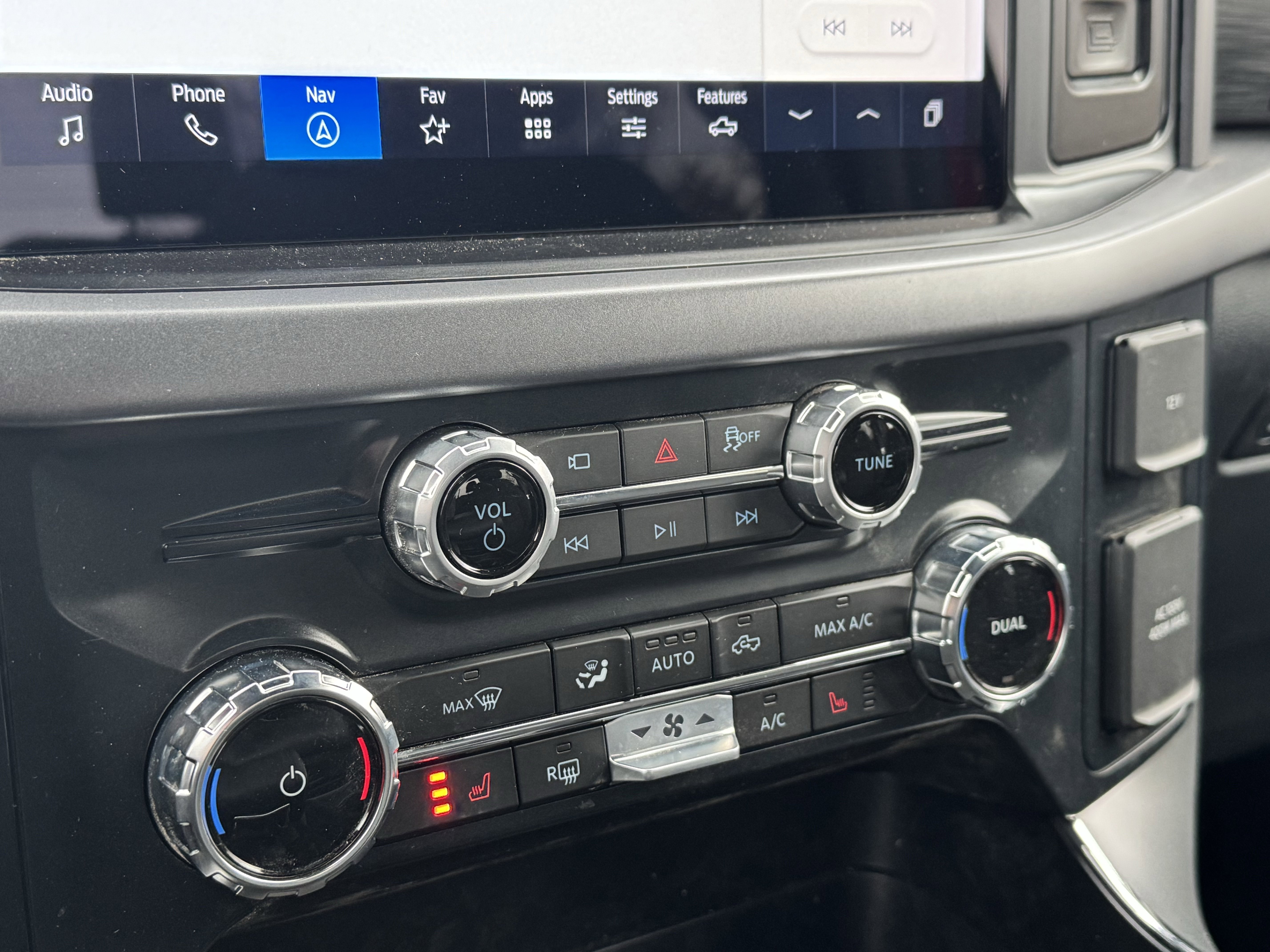 New 2025 Ford F150 XLT w/ Equipment Group 302A MID image 14