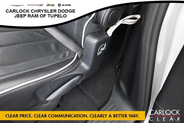 Used 2026 Chrysler Pacifica Limited FWD image 30