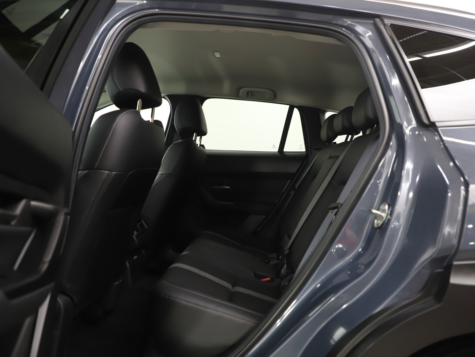 Certified 2025 MAZDA CX-50 AWD 2.5 S w/ Select Package image 18