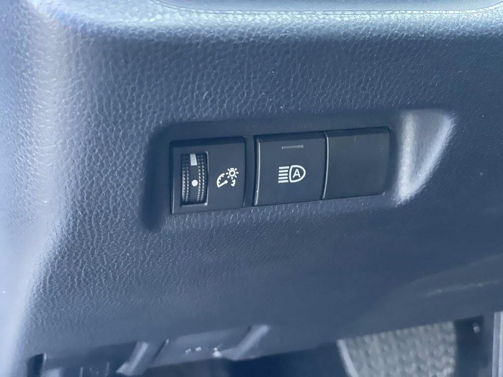 Used 2024 Toyota RAV4 LE image 15