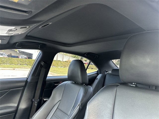 Used 2018 Lexus IS 350 F Sport image 16