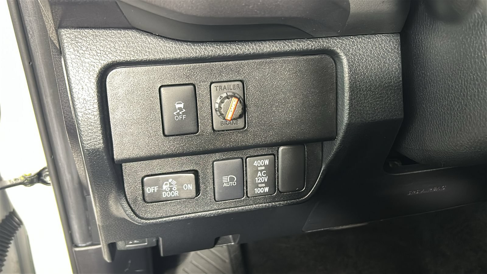Used 2021 Toyota Tacoma TRD Off-Road AWD/4WD image 23