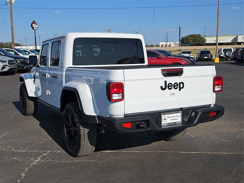 Used 2024 Jeep Gladiator Sport image 5