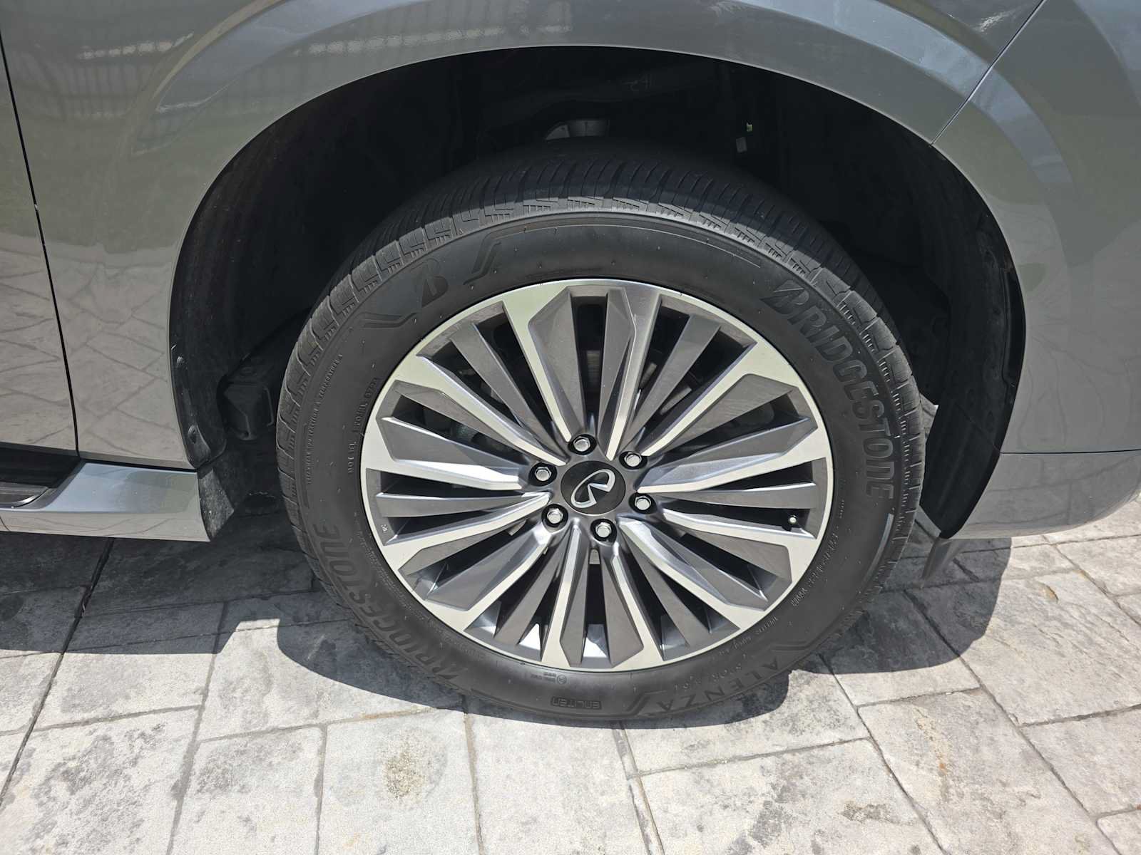 Certified 2025 INFINITI QX80 Sensory AWD/4WD image 31