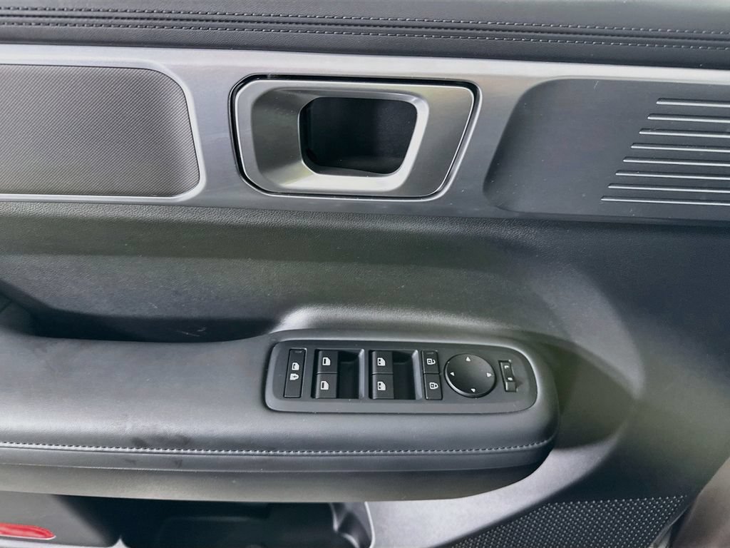 Certified 2025 Hyundai Santa Fe XRT AWD/4WD image 24