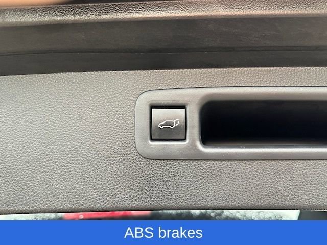 Used 2023 Toyota Highlander XSE image 40