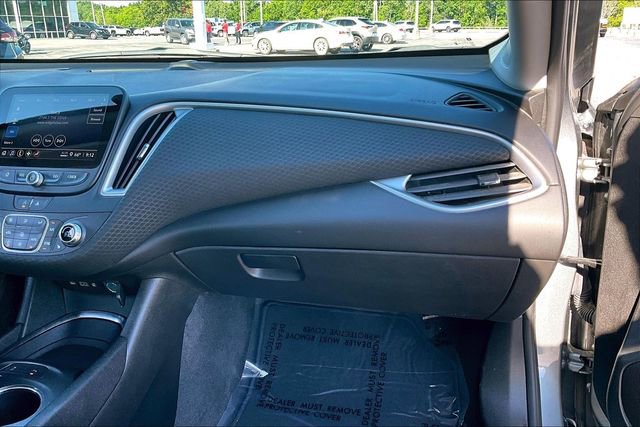 Used 2025 Chevrolet Malibu LT FWD image 26