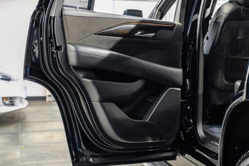 Used 2016 Cadillac Escalade Platinum RWD image 58