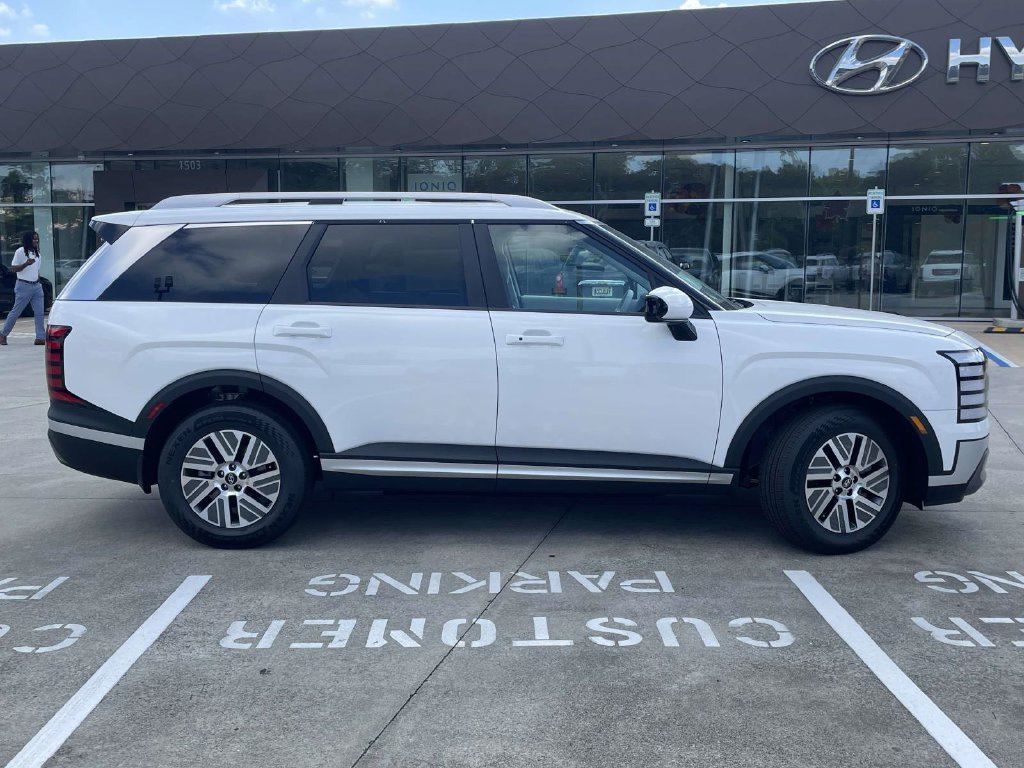 New 2027 Hyundai Palisade SEL FWD image 2