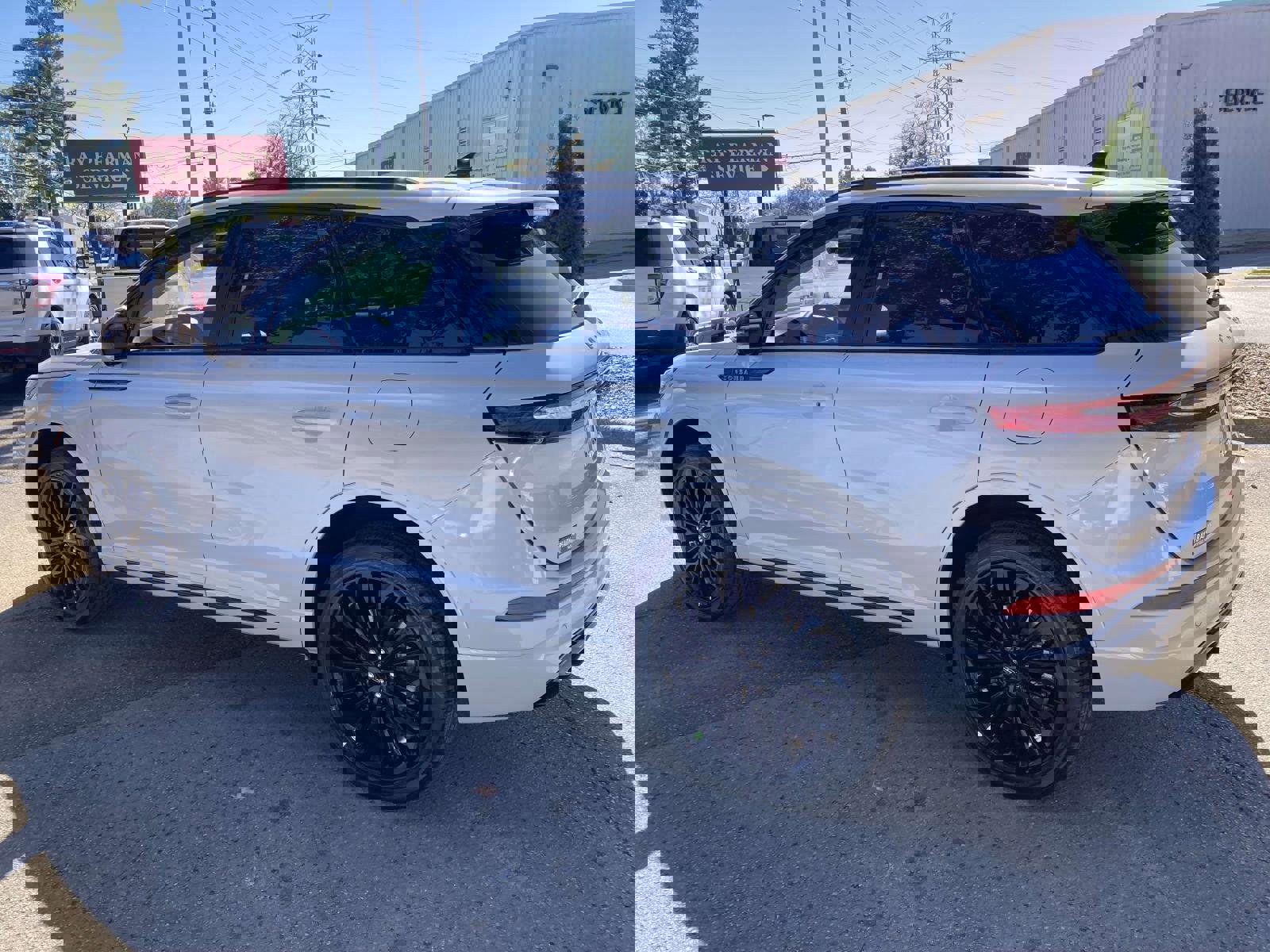 New 2026 Lincoln Corsair Premiere image 7