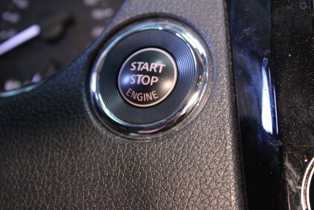 Used 2020 Nissan Rogue SV image 24