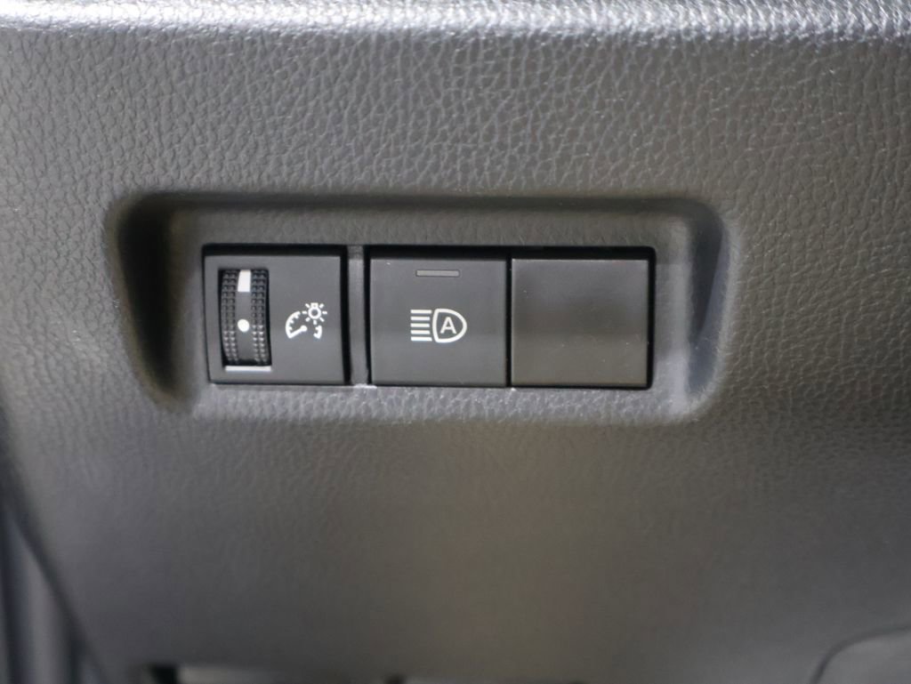 Used 2023 Toyota RAV4 XLE image 32