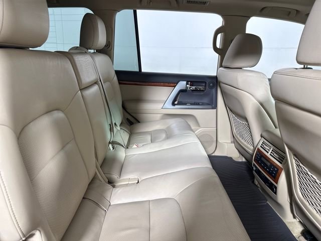 Used 2013 Toyota Land Cruiser image 15