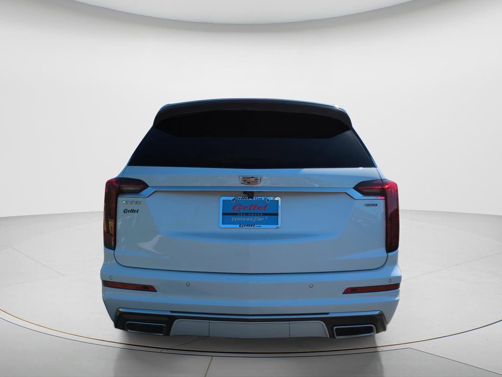Used 2022 Cadillac XT6 Premium Luxury w/ Technology Package FWD image 6