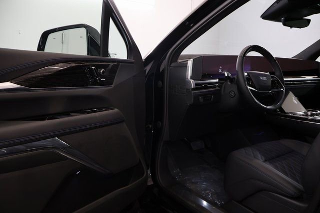 New 2026 Cadillac Escalade IQL Luxury image 5