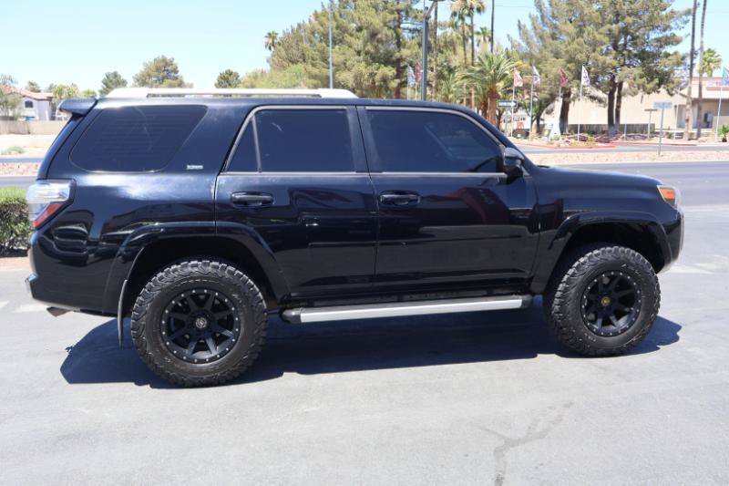 Used 2016 Toyota 4Runner SR5 AWD/4WD image 8