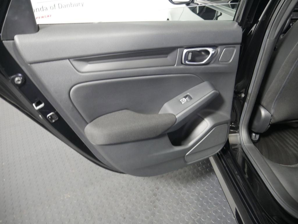 Used 2023 Honda Civic Sport image 11