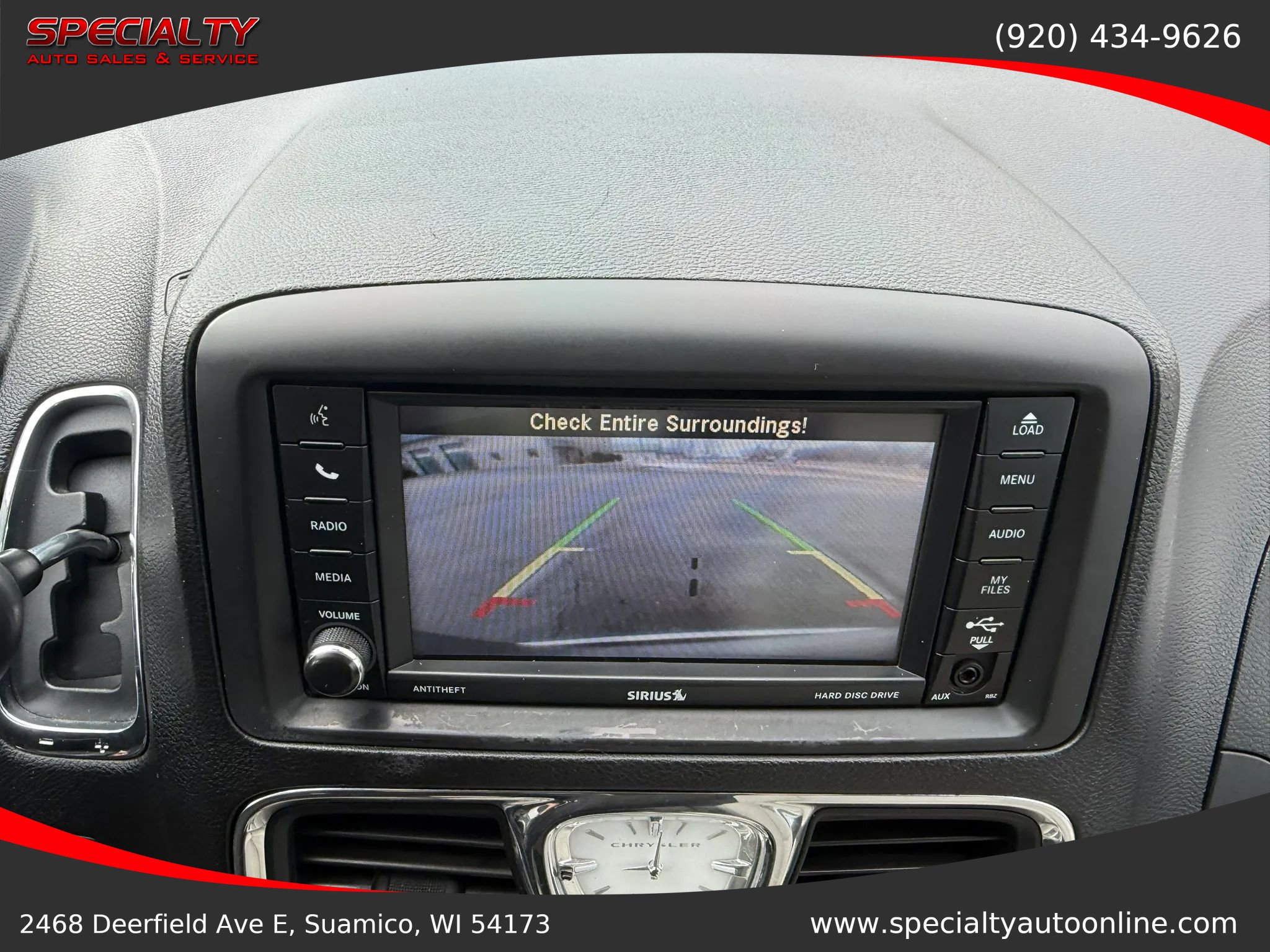 Used 2013 Chrysler Town & Country Touring FWD image 26