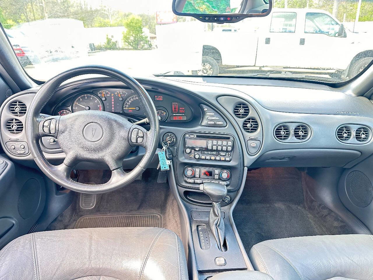 Used 2000 Pontiac Bonneville SSEi FWD image 10