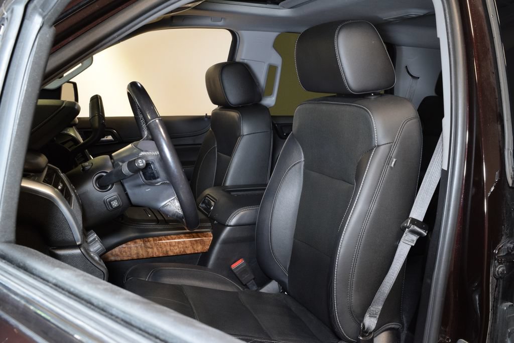 Used 2020 Chevrolet Tahoe Premier AWD/4WD image 4