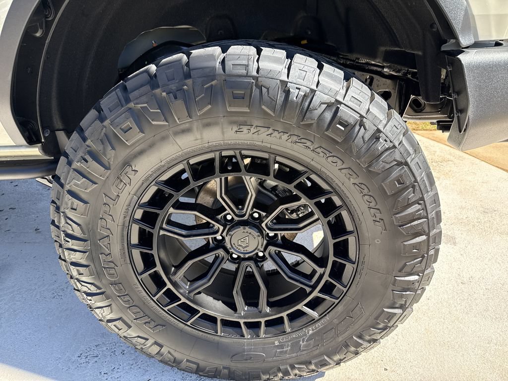 New 2025 Ford Bronco 2-Door w/ Sasquatch Package AWD/4WD image 18