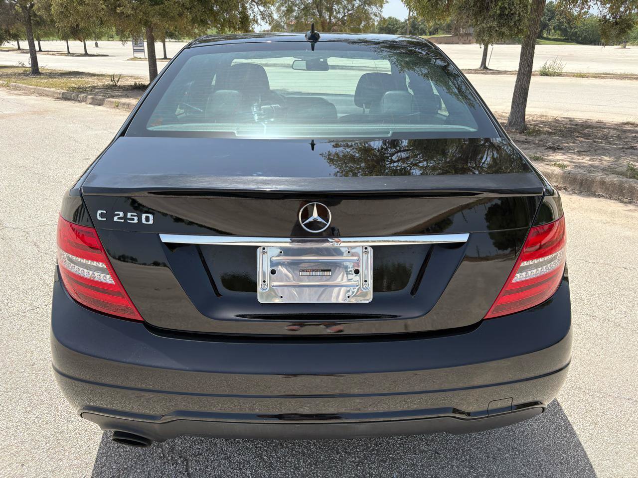 Used 2014 Mercedes-Benz C 250 Sedan image 8