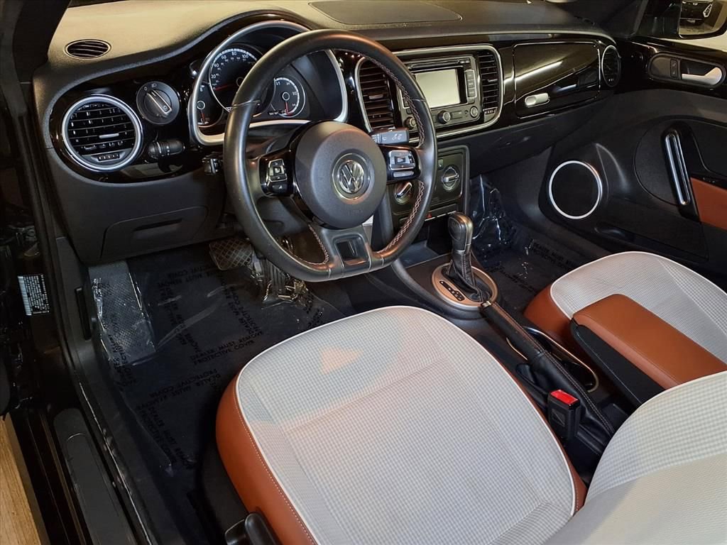 Used 2015 Volkswagen Beetle 1.8T image 3