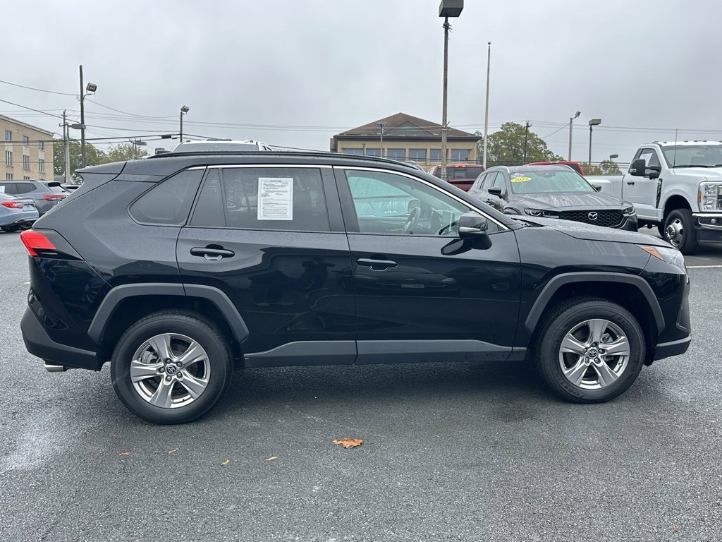 Used 2023 Toyota RAV4 XLE image 9
