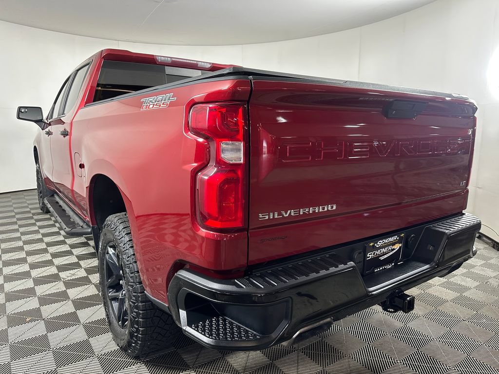 Used 2020 Chevrolet Silverado 1500 LT Trail Boss AWD/4WD image 3