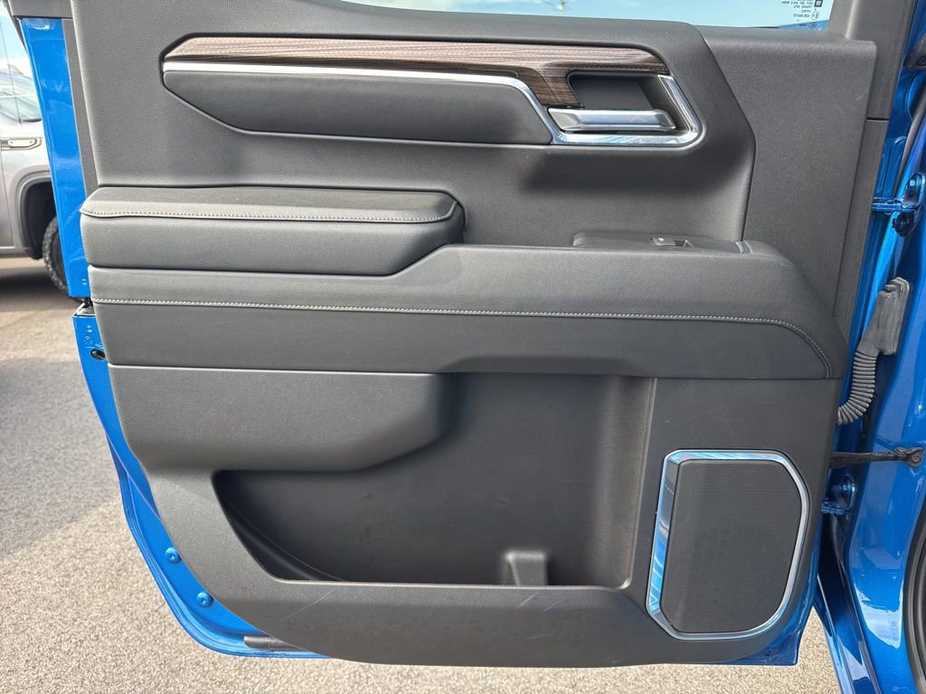 Used 2023 Chevrolet Silverado 1500 LT w/ Leather Package image 29