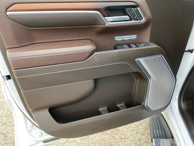 Used 2024 GMC Sierra 1500 Denali RWD image 10