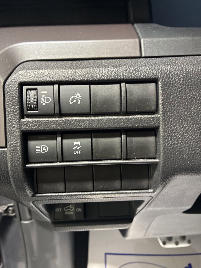 Used 2025 Toyota Tacoma TRD Sport image 16