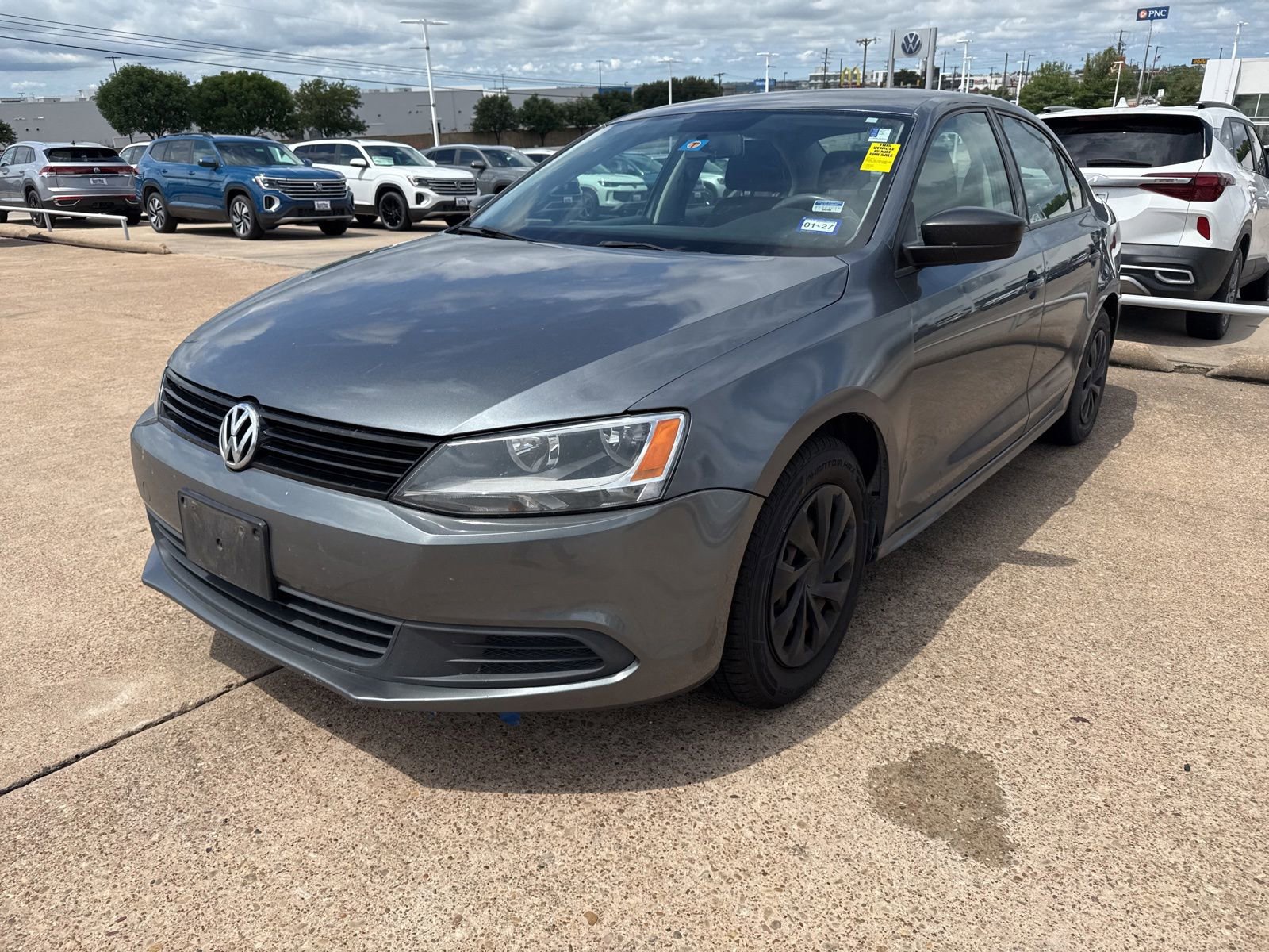 Used 2014 Volkswagen Jetta S FWD image 2