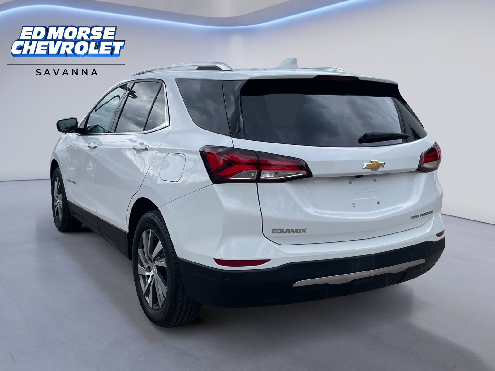 Used 2024 Chevrolet Equinox Premier AWD/4WD image 3