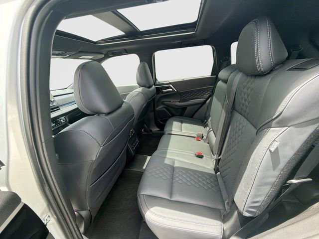 Used 2025 Mitsubishi Outlander SEL Black Edition AWD/4WD image 32