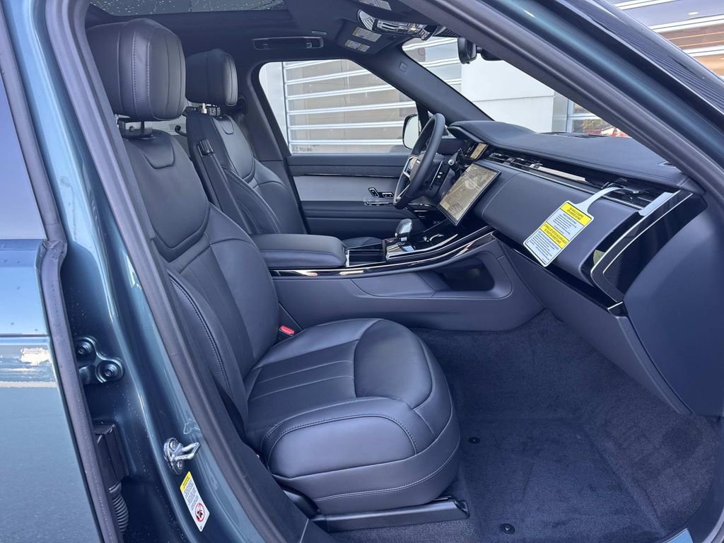 New 2026 Land Rover Range Rover Sport Dynamic SE image 10